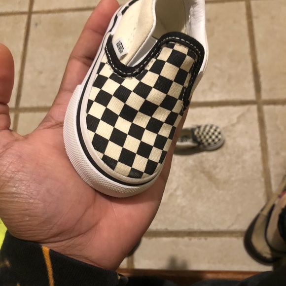 Vans kids shoes size 4 - Picture 3 of 3